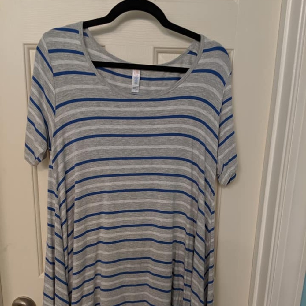 Lularoe Perfect T Small